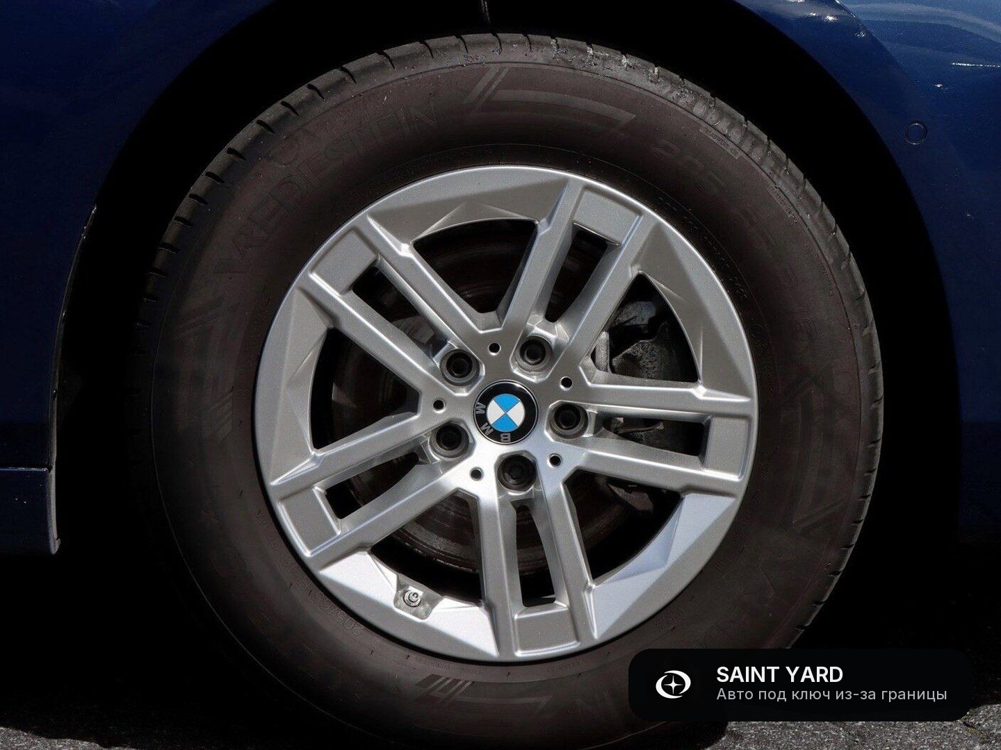 BMW 218i Active Tourer — фото 4