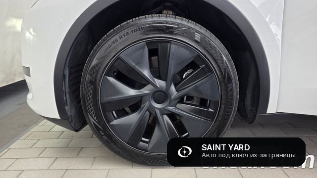Tesla Model Y RWD — фото 4