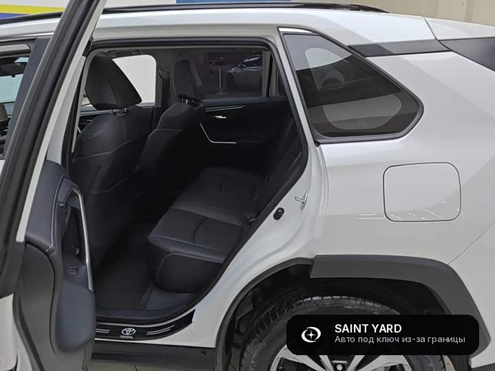 Toyota RAV4 2.0L CVT Plus — фото 11